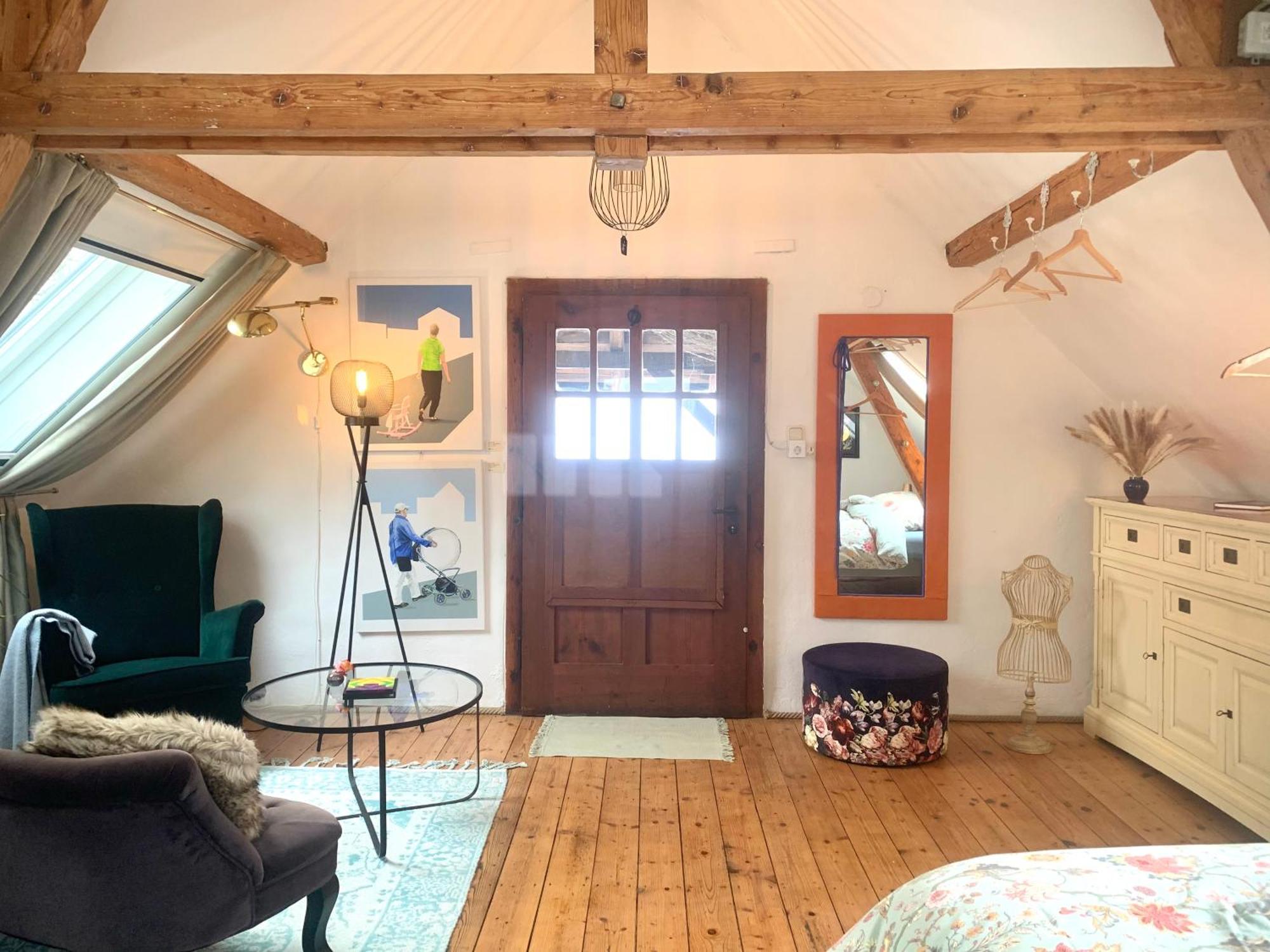 Apartamento Kleine Kunstremise Mit Holzofen Burg Freienfels Weinbach Exterior foto